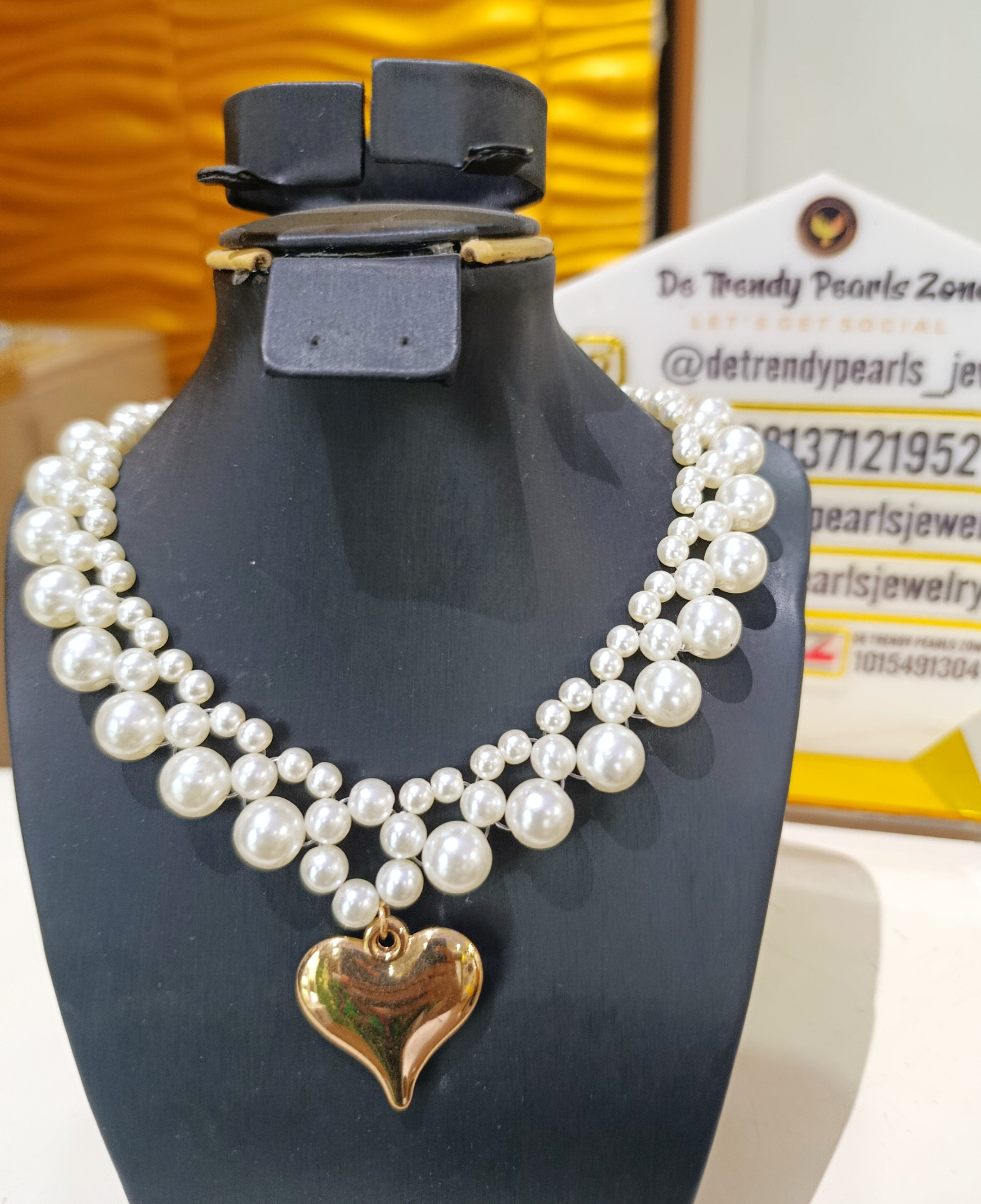PEARL XLOVE PENDANT