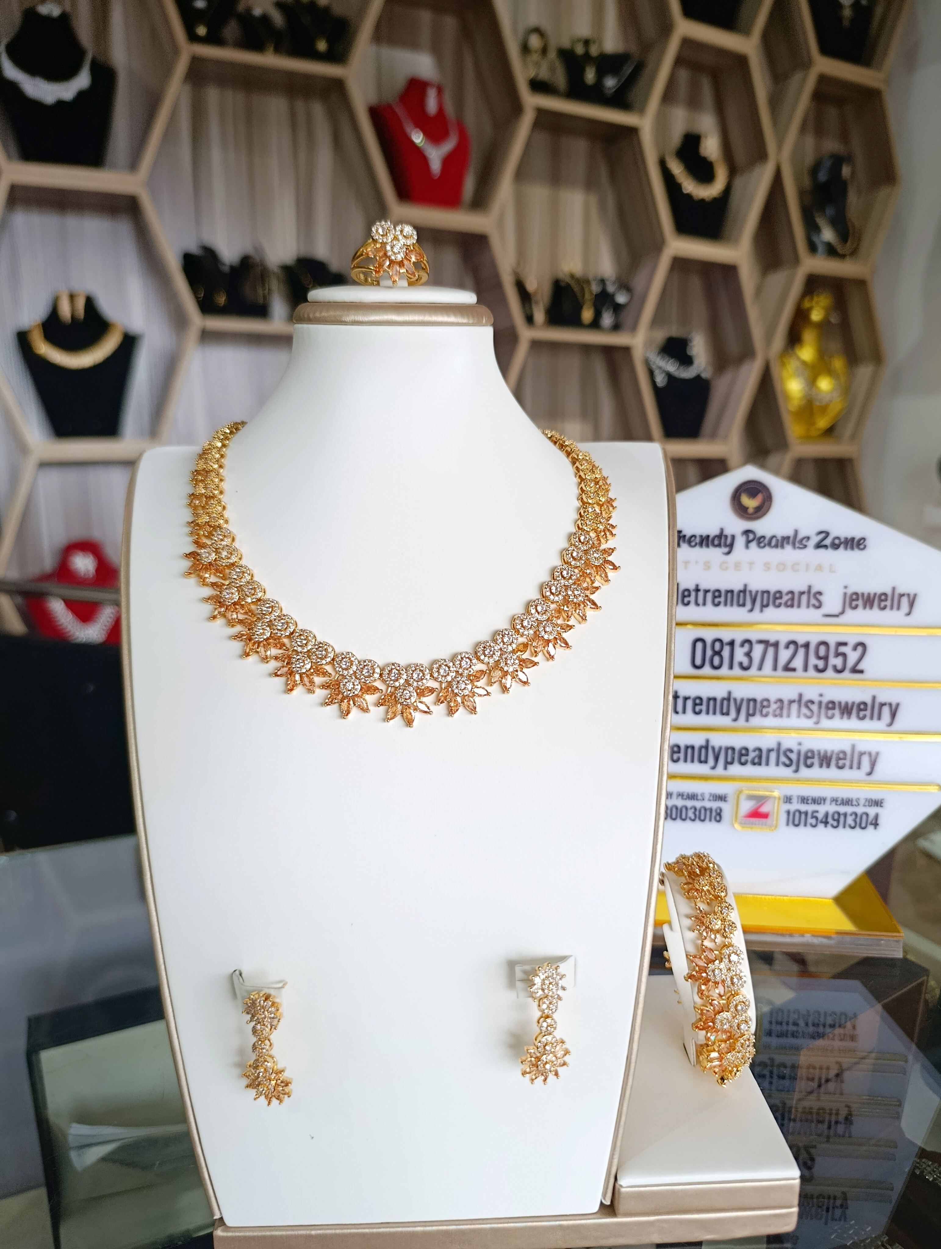 AAA CUBIC ZIRCONIA7